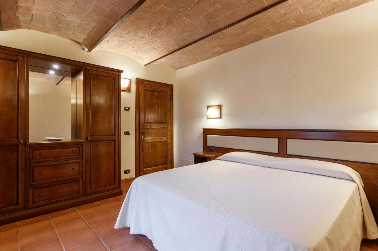 Cinigiano Tenuta Di Montecucco - Collemassari Hospitality מראה חיצוני תמונה