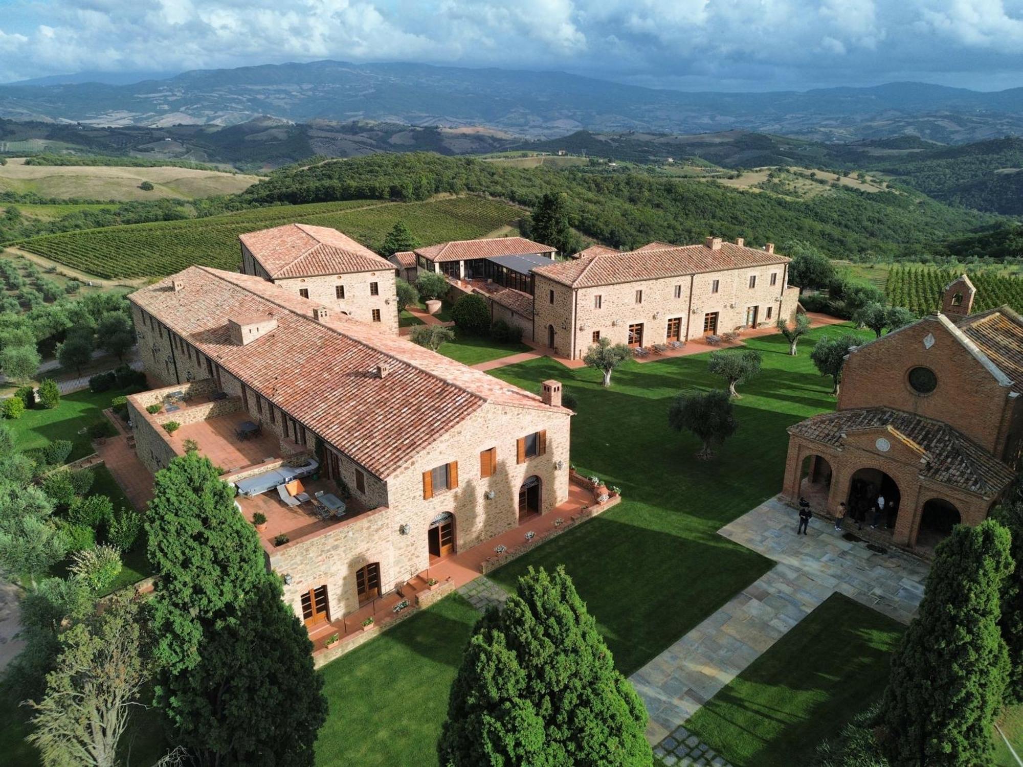 Cinigiano Tenuta Di Montecucco - Collemassari Hospitality מראה חיצוני תמונה